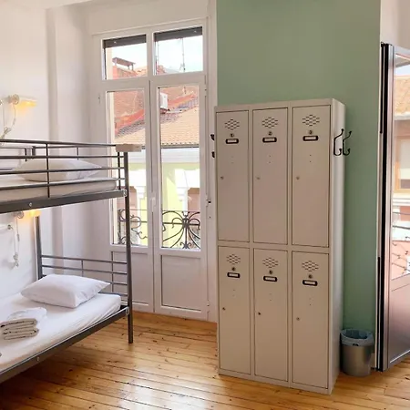 Barrio Humedo Entero