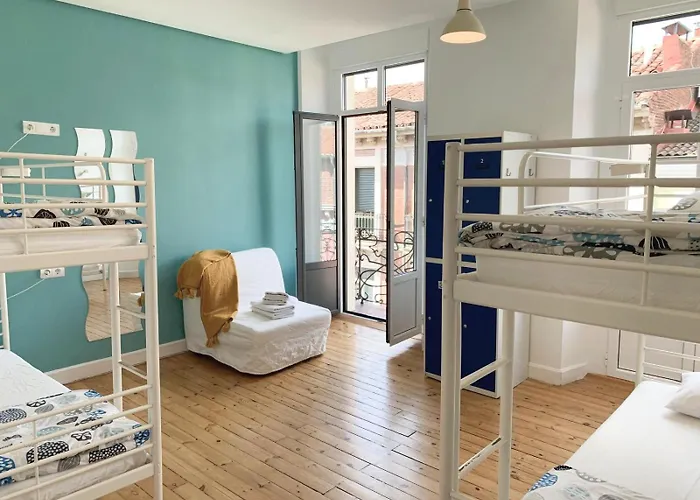 Апарт-отель Barrio Humedo Entero 3*